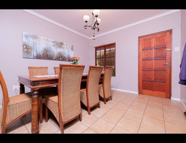 3 BEDROOM HOUSE FOR SALE IN WORLD'S VIEW